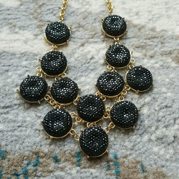 statement Necklace - Picture 3 of 4